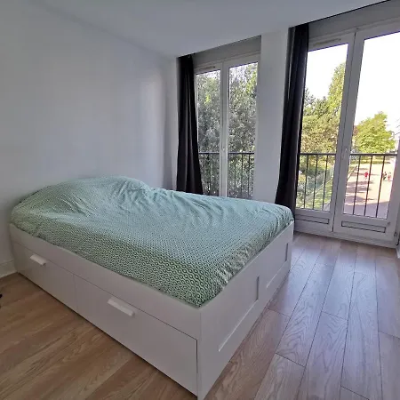 Spacious Flat Close To Paris Appartement Choisy-le-Roi